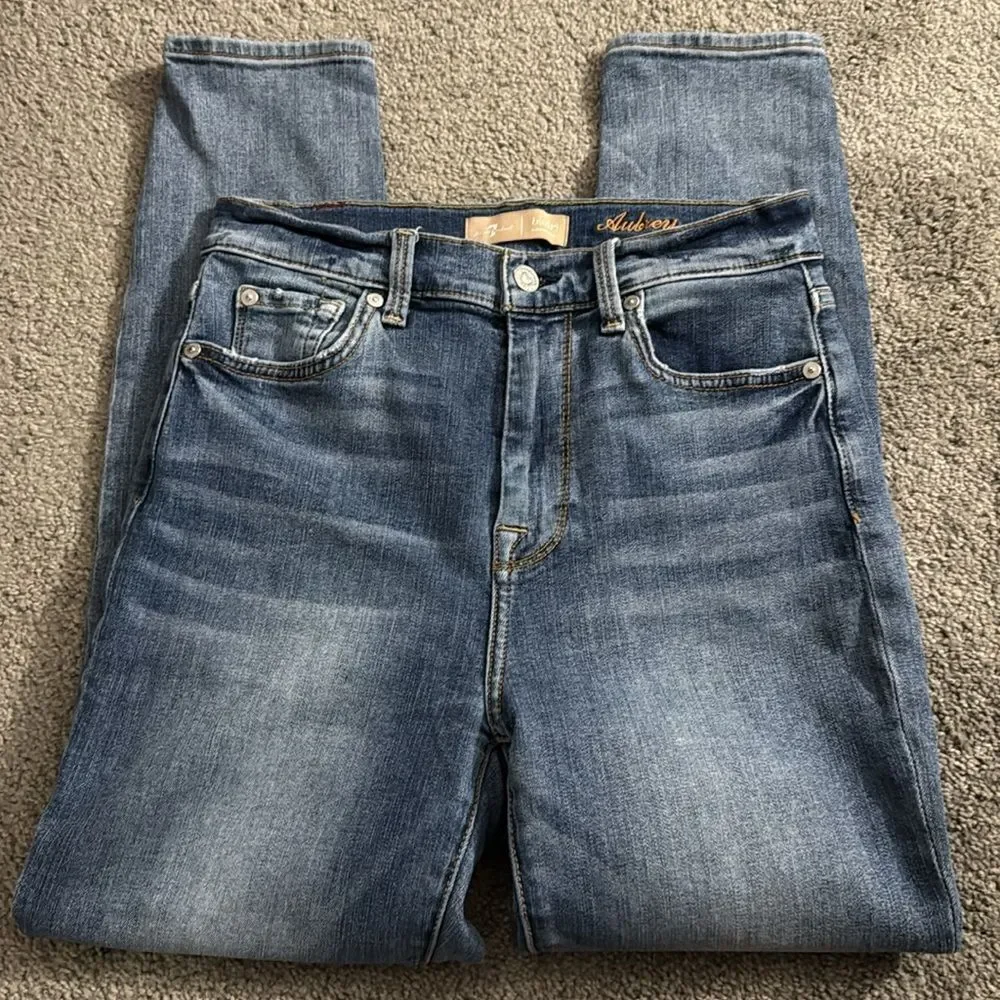 7 For All Man Kind Aubrey B(Air) Skinny Jeans Size 27 Medium Wash